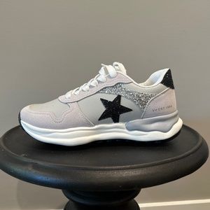 Vintage Havana Run Sneaker